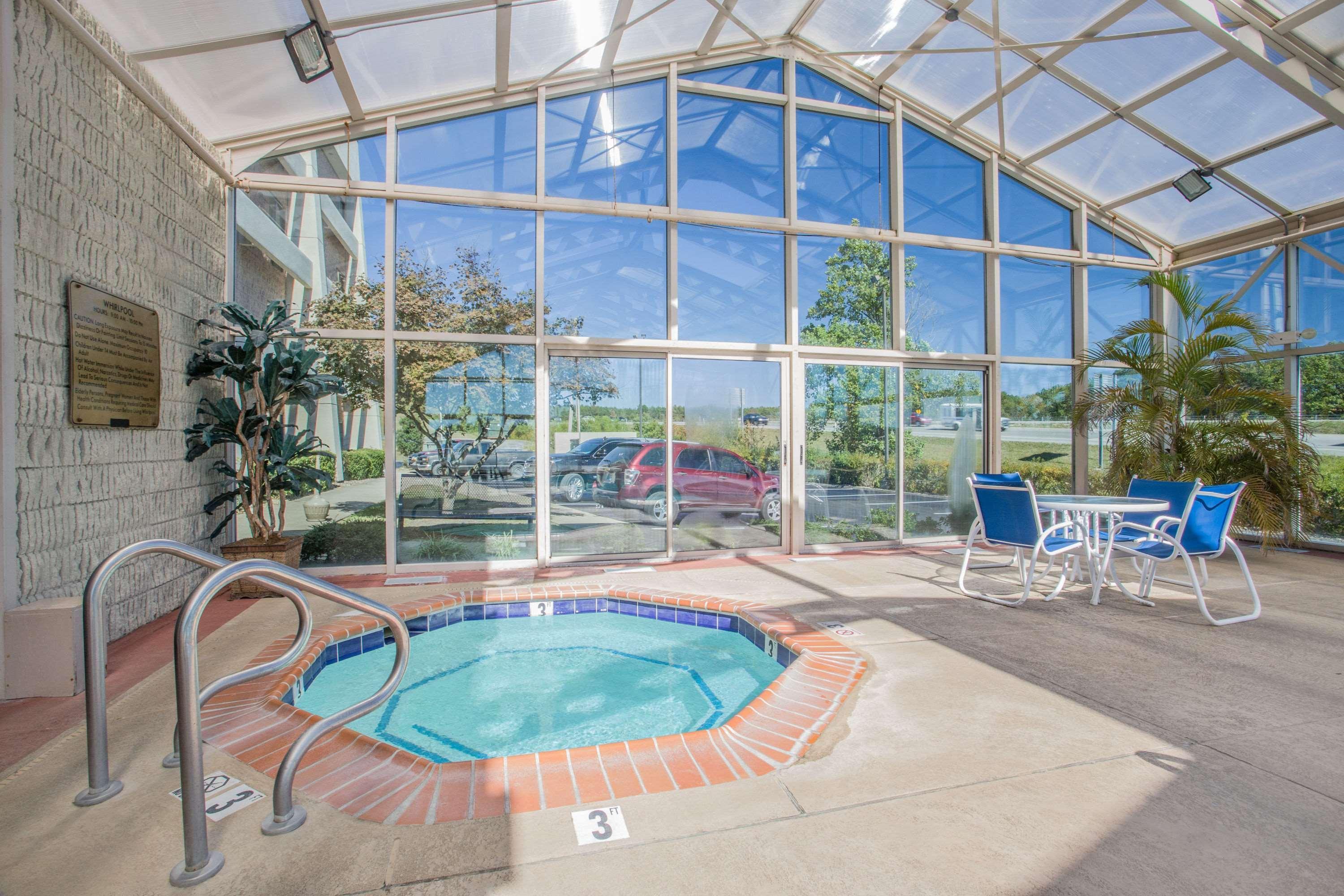 Baymont By Wyndham Corbin Hotel Екстериор снимка